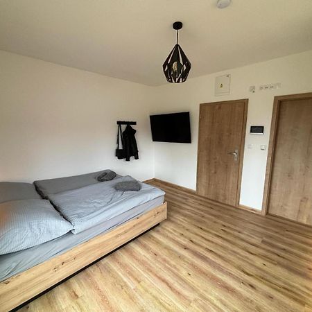 Apartmany U Plaze Lipna - Male Lipno Černá v Pošumaví Екстериор снимка