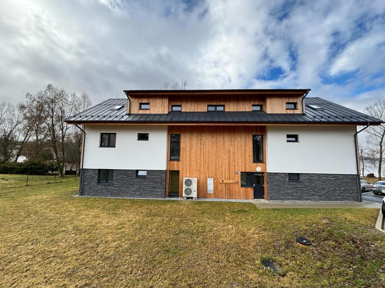Apartmany U Plaze Lipna - Male Lipno Černá v Pošumaví Екстериор снимка